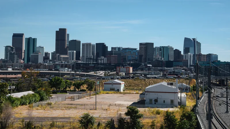 Colorado Air and Space Port Airport — Denver, CO