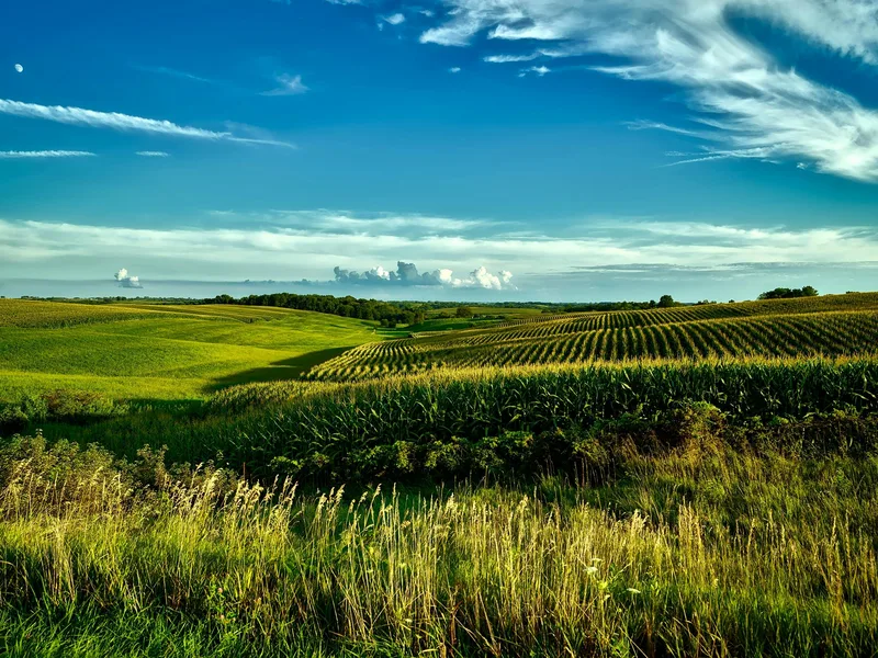 Sioux Gateway Airport/Brigadier General Bud Day Field — Sioux City, IA